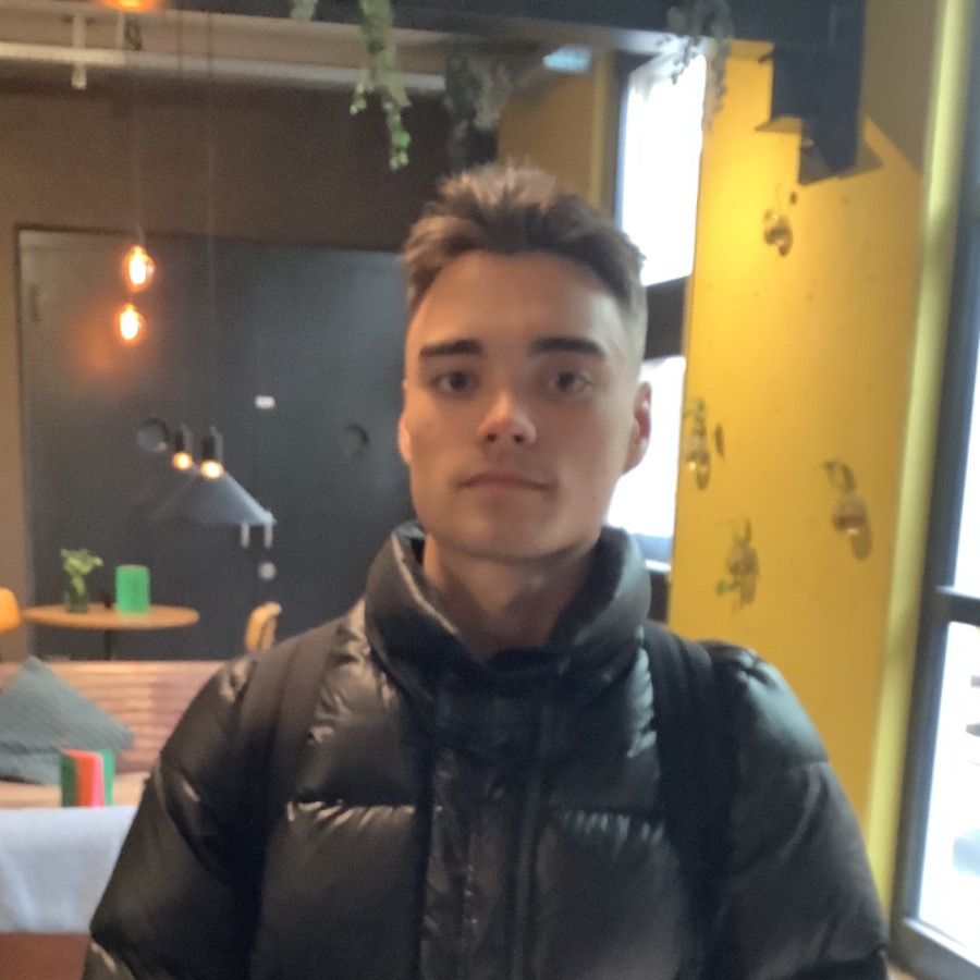 Maksym Y